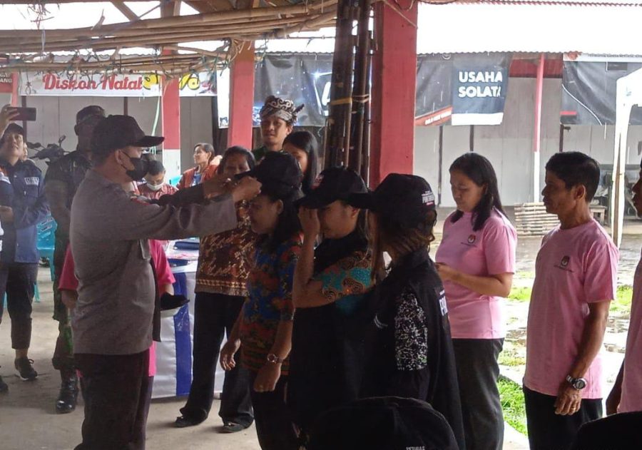 Jajaran Polres Toraja Utara Hadiri Kegiatan Pelantikan dan Pengambilan Sumpah Pantarlih Pemilu 2024 Tingkat Kecamatan