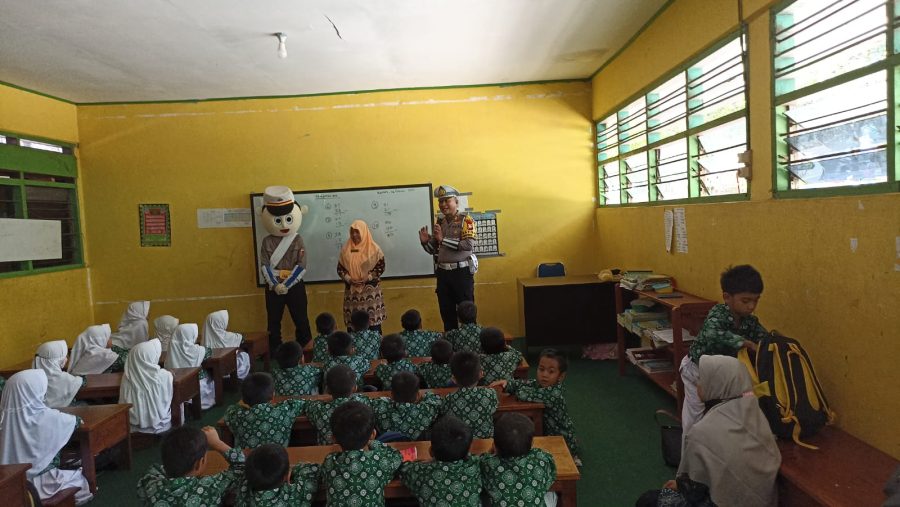 Pembinaan Dan Pengecekan Barang Tahanan Di Rutan Polres Tana Toraja