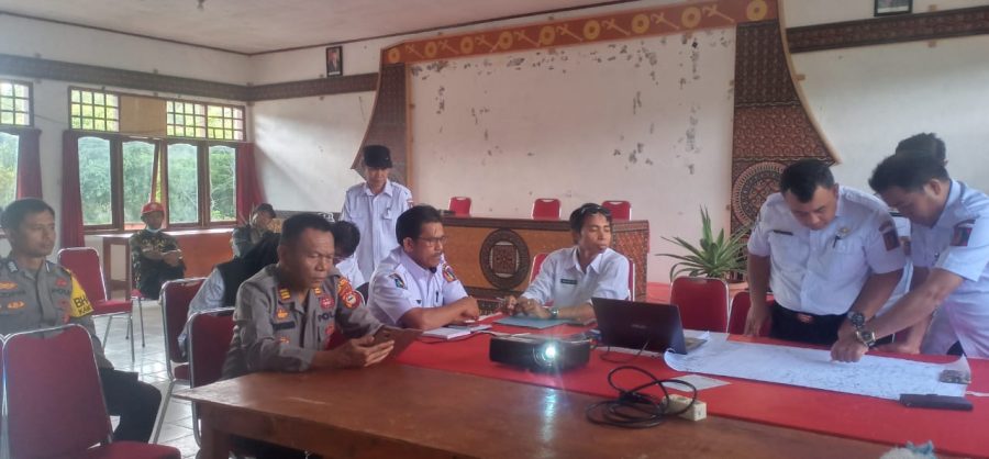 Kapolsek Bonggakaradeng Hadiri Musrembang Tahun Anggaran 2024 Kecamatan Rano