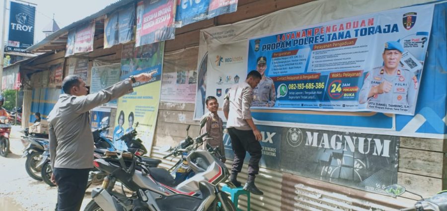 Bhabinkamtibmas Polsek Makale memantau acara pembekalan Pengurus DPD LDII
