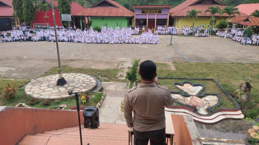 Giat Sosialisasi Penerimaan Akpol, Bintara dan Tamtama Polri T.A 2023 Anggota Polsek Alla Sambang Ke Sekolah