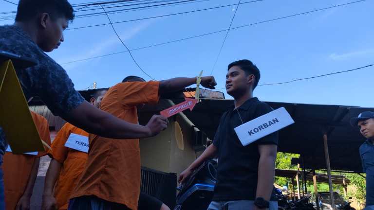 Polres Maros Gelar Rekonstruksi Kasus Pembunuhan Di Tumalia Dalam