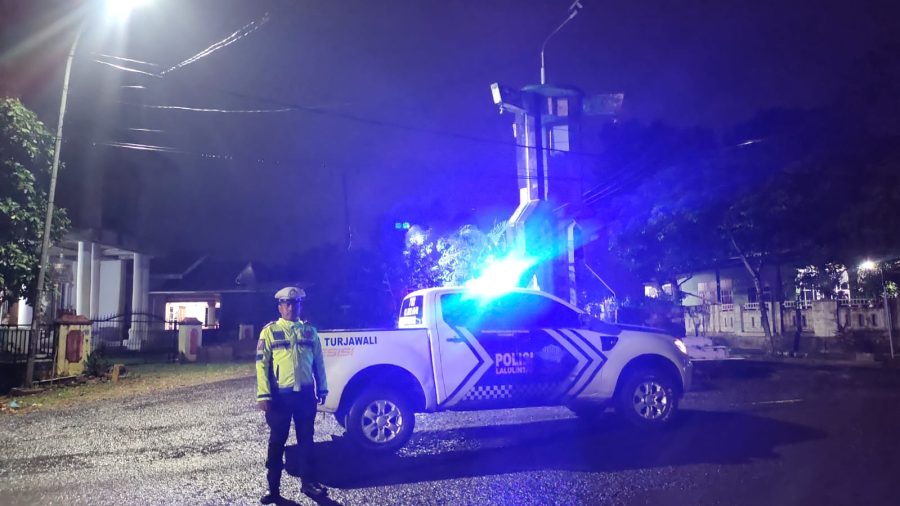 Patroli Blue Light Sat Lantas Polres Sinjai, Menjaga Keamanan dan Ketertiban di Jalan Raya