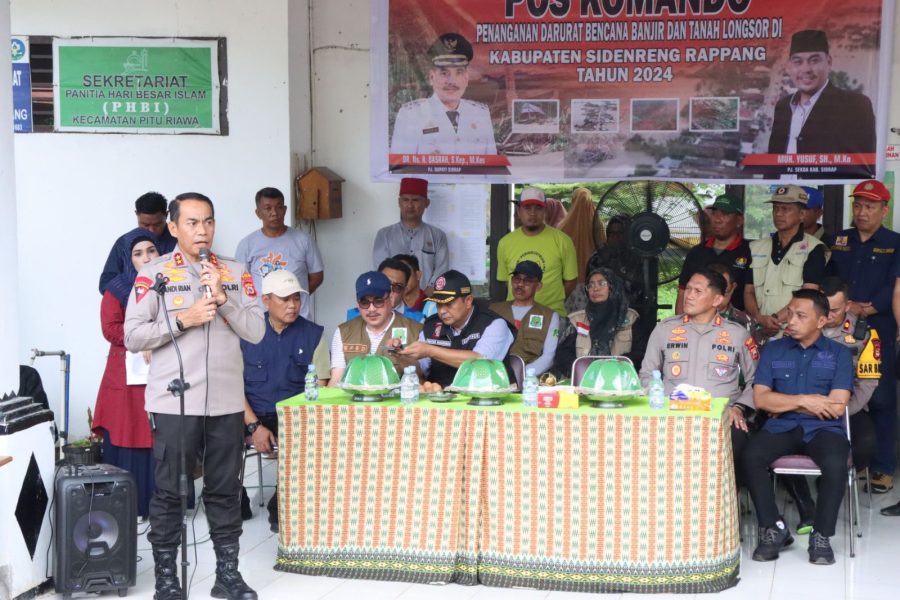 Kapolres Sidrap Dampingi Kapolda Sulsel dan Pj. Gubernur Dalam Rangka Tinjau dan Beri Bantuan ke Korban Banjir