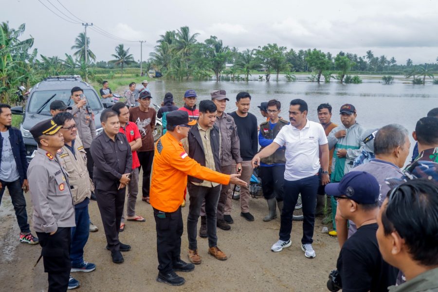 Kapolres Pinrang bersama Pj.Bupati Pinrang tinjau Wilayah Terdampak Curah Hujan Tinggi