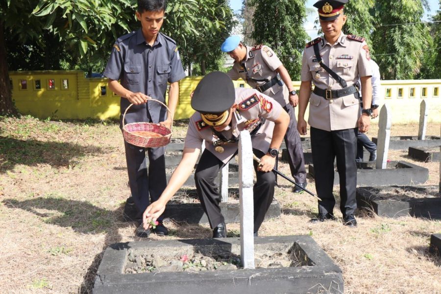 Kapolres Soppeng Selaku Irup Ziarah di TMP dalam Memperingati HARKITNAS ke 116