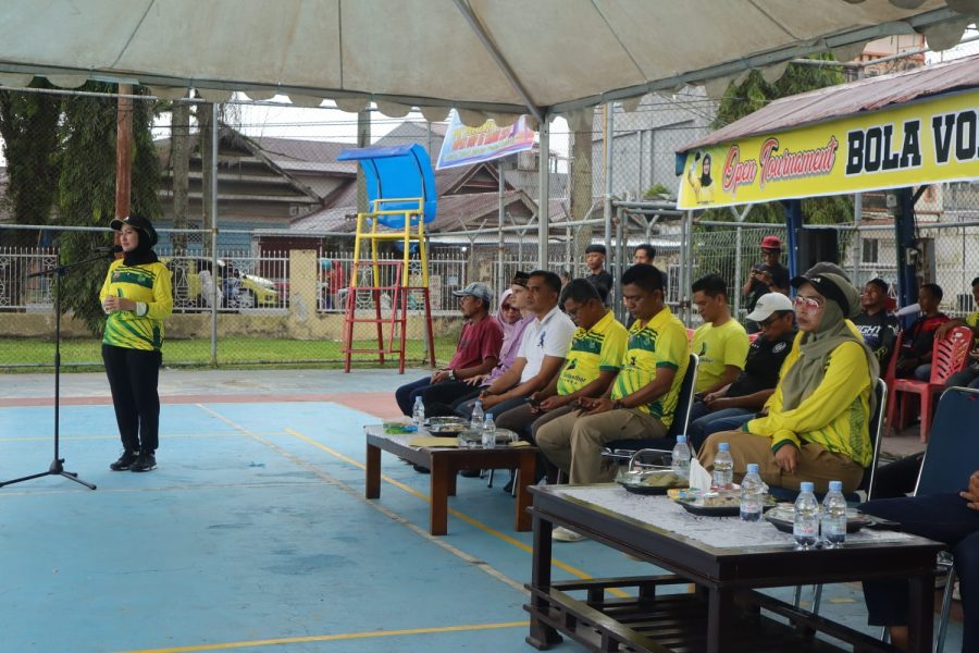 Kapolres Luwu Utara Hadiri Pembukaan Open Tournament Bola Voli Indoor Putra/Putri Bupati Cup VI Tahun 2024