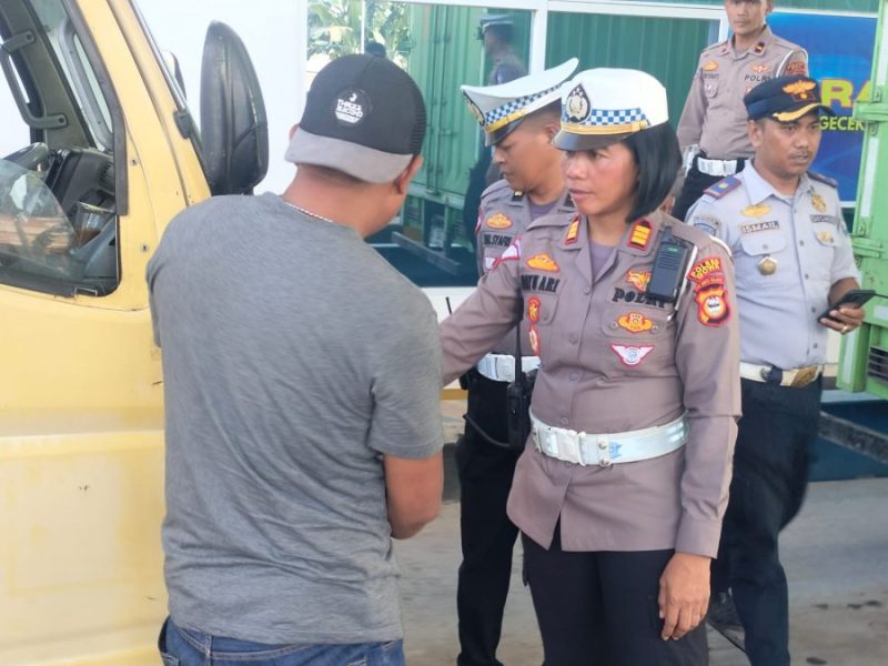 Pastikan Layak, Sat Lantas Polres Gowa gelar ramp check Kendaraan angkutan Barang