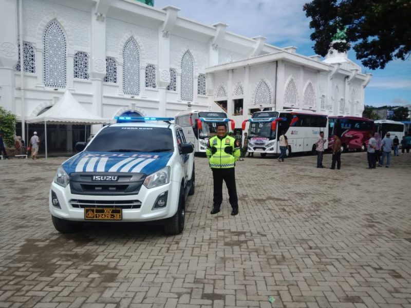 Beri Rasa Aman Dan Lancar, Satlantas Polres Bone Kawal Calon Jemaah Haji