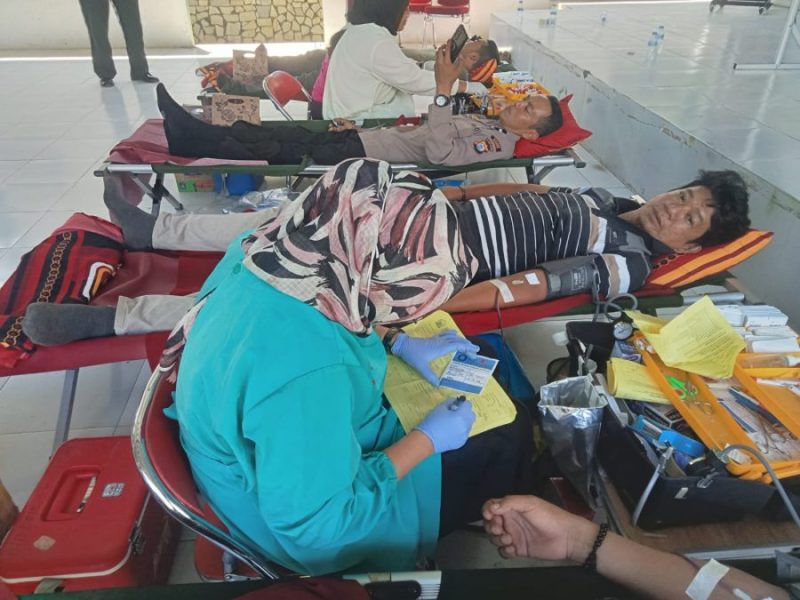 Sinergitas TNI–POLRI Gelar Donor Darah Di Makodim 1422 Maros