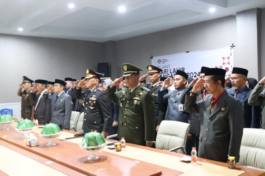 Kapolres Sidrap Hadiri Upacara Hari Lahir Pancasila 1 Juni 2024 Melalui Daring di Kantor SKPD