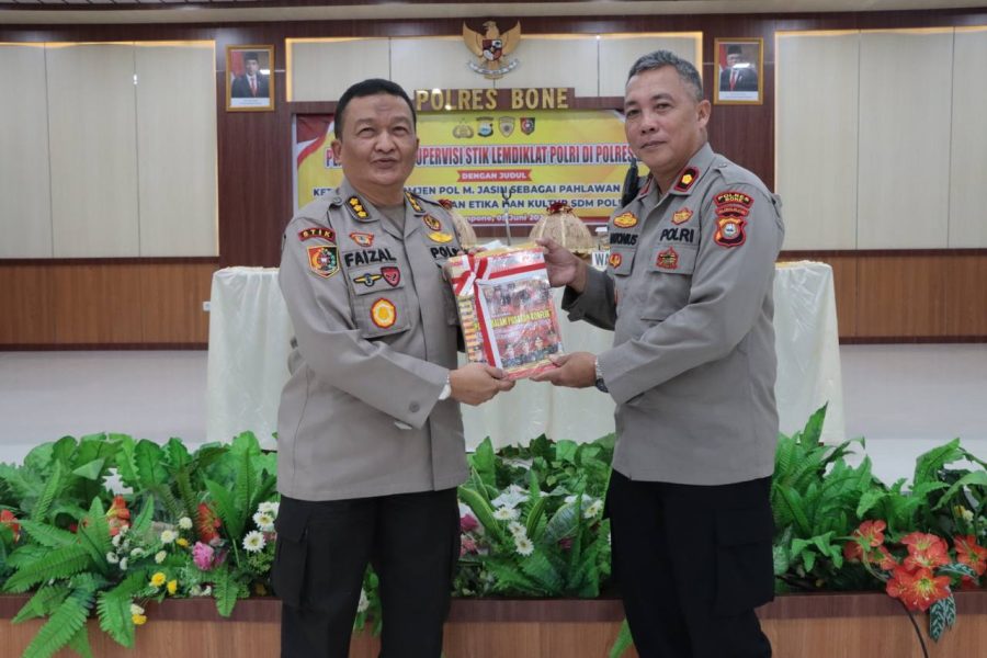 Penelitian dan Sosialisasi Nilai-Nilai Keteladanan Komjen Pol M. Jasin oleh Tim STIK Lemdiklat Polri di Polres Bone