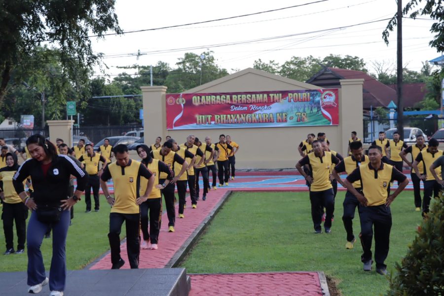 Polres Maros Gelar Olahraga Bersama TNI-Polri dalam Peringatan HUT Bhayangkara Ke-78