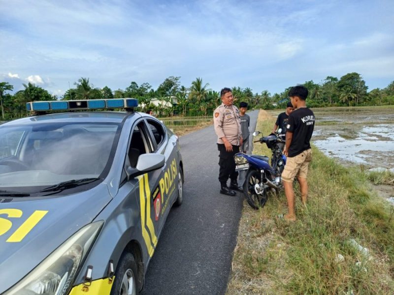 Polsek Sukamaju Berhasil Amankan Motor Tanpa Plat dalam Patroli Sore di Desa Banyuwangi