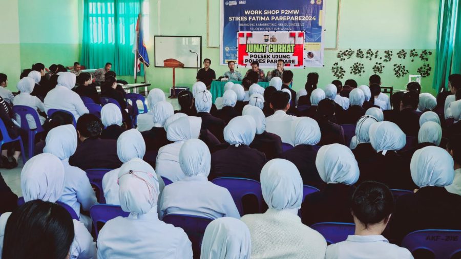 Terima Pertanyaan Kritis Di Jumat Curhat, Kapolsek Ujung : Polri Tidak Anti Kritik