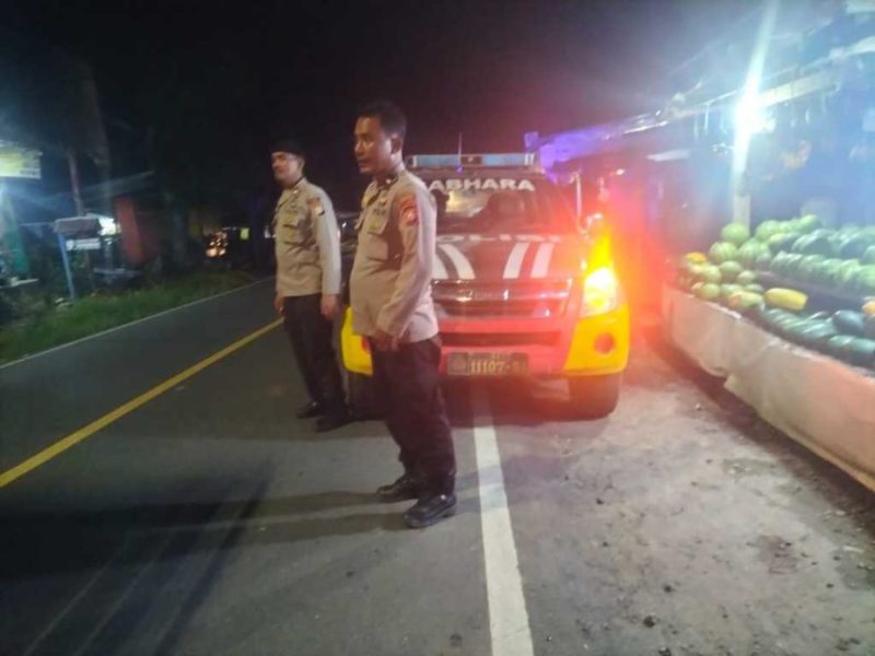 Rutinitas Patroli Malam Personil Polsek Maiwa Guna Terciptanya Suasana Kamtibmas Aman Kondusif