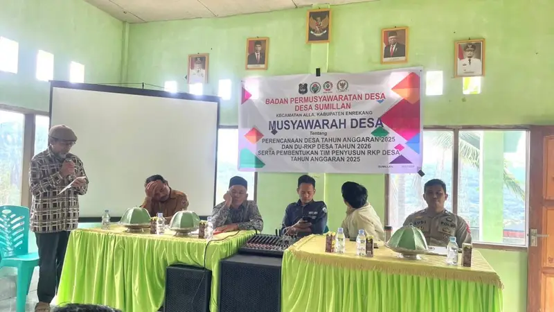 Wujudkan Pembangunan Di Desa Binaannya Berkembang, Bhabinkamtibmas Polsek Alla Hadiri Musyawarah Desa