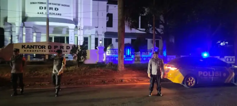 Cegah Gangguan kamtibmas, Polsek Enrekang Patroli Blue light di wilayah hukum Polsek Enrekang