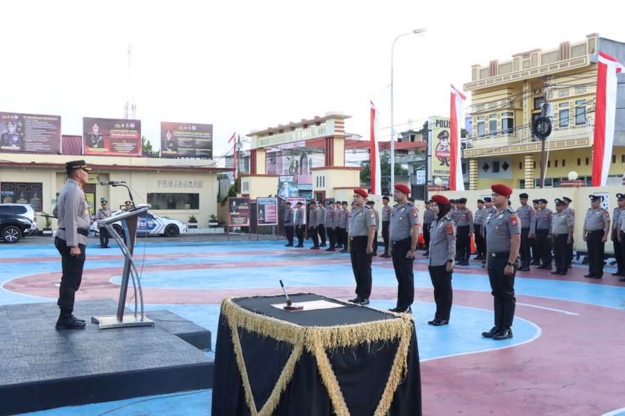 Kapolres Sidrap Pimpin Upacara Kenaikan Pangkat dan Sertijab Kapolsek Pitu Riase