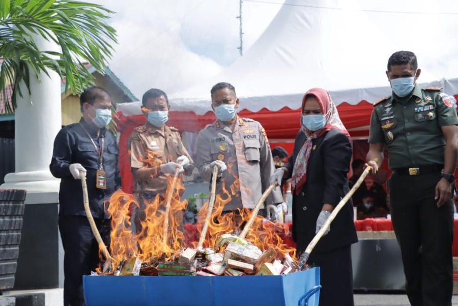 Kapolres Pinrang Hadiri Pemusnahan Barang Bukti di Kejaksaan Pinrang