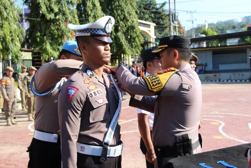 Polres Enrekang Melaksanakan Apel Gelar Pasukan Dalam Rangka Pelaksanaan Operasi Patuh Pallawa 2024