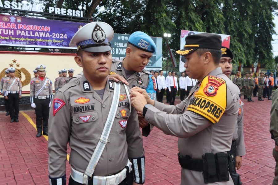 Wakapolres Bantaeng Pimpin Apel Gelar Pasukan Ops Patuh Pallawa TA. 2024