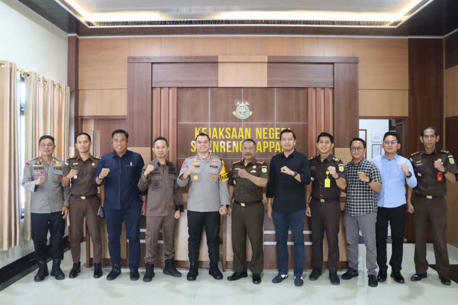 Selaku Pejabat Baru, AKBP Fantry Taherong Silaturahmi dengan Kajari dan Ketua PN Sidrap