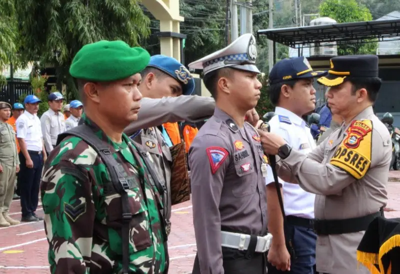 Polres Enrekang Melaksanakan Apel Gelar Pasukan Dalam Rangka Pelaksanaan Operasi Mantap Praja Pallawa 2024-2025