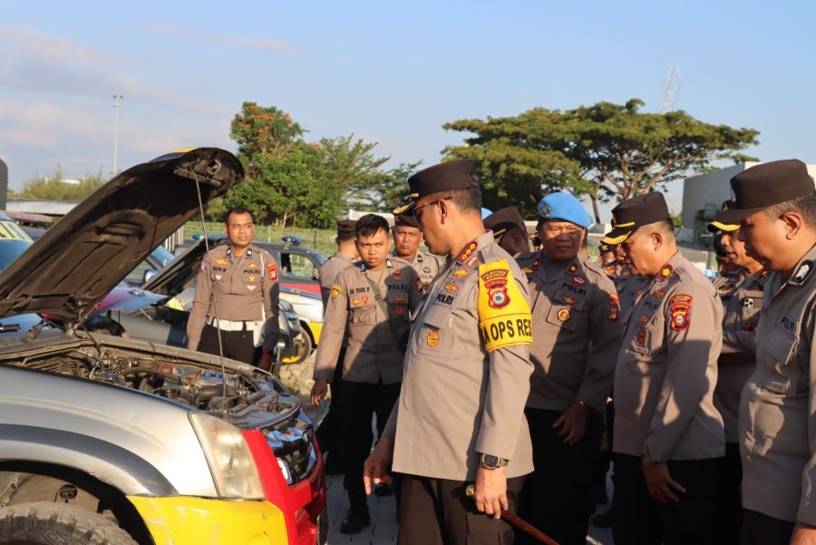 Kapolrestabes Makassar Mengecek Kesiapan Kendaraan Dinas Operasional