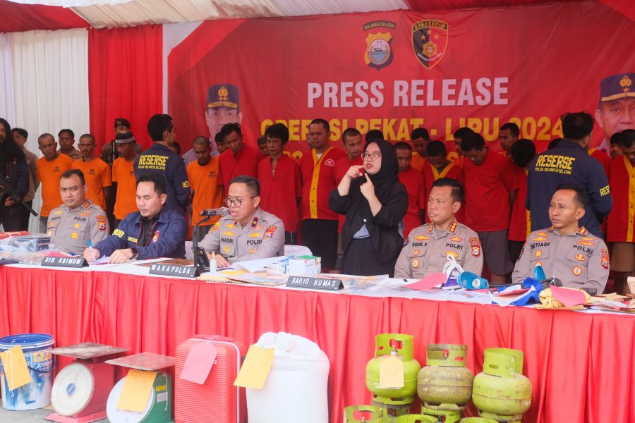 Wakapolda Sulsel Pimpin Press Release Operasi Pekat Lipu 2024