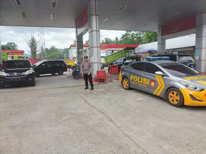 Fokus Kegiatan Kepolisian Yang ditingkatkan, Polsek Enrekang Aktif Lakukan Patroli Dialogis Ajak Masyarakat Ciptakan Kamtibmas Kondusif