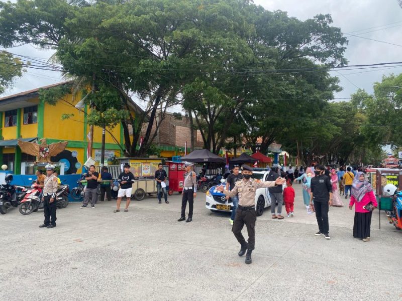 Kapolres Sidrap Kerahkan Personil untuk Memastikan Keamanan Karnaval TK dalam Rangka HUT Ke-79 RI