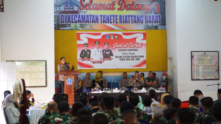 Kapolres Bone Bersama Penjabat Bupati Bone Laksanakan Jum’at Curhat di Tanete Riattang Barat