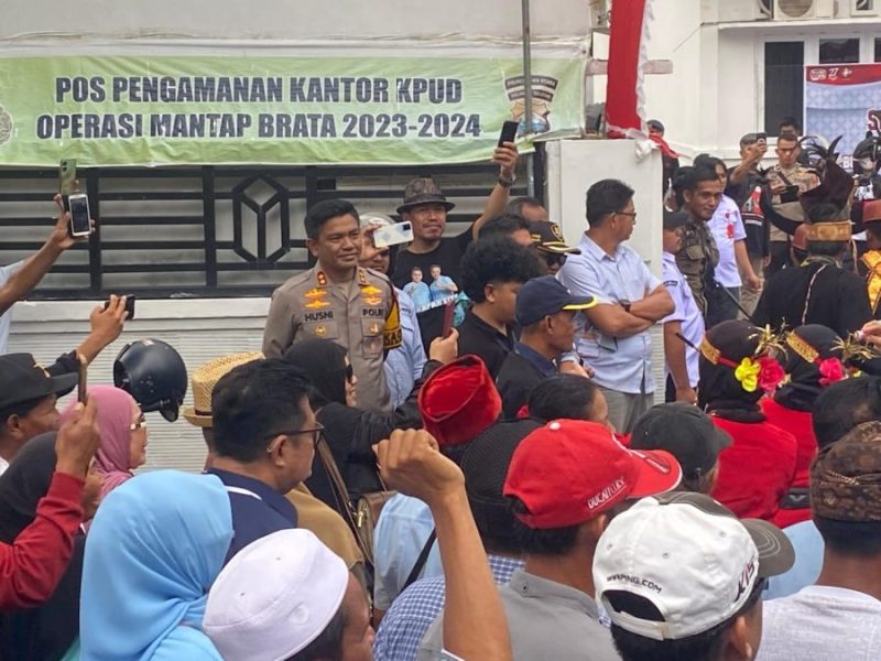 HARI TERAKHIR PENDAFTARAN BAKAL CALON BUPATI/WAKIL BUPATI, KAPOLRES LUWU UTARA TIBA-TIBA PINDAH KANTOR