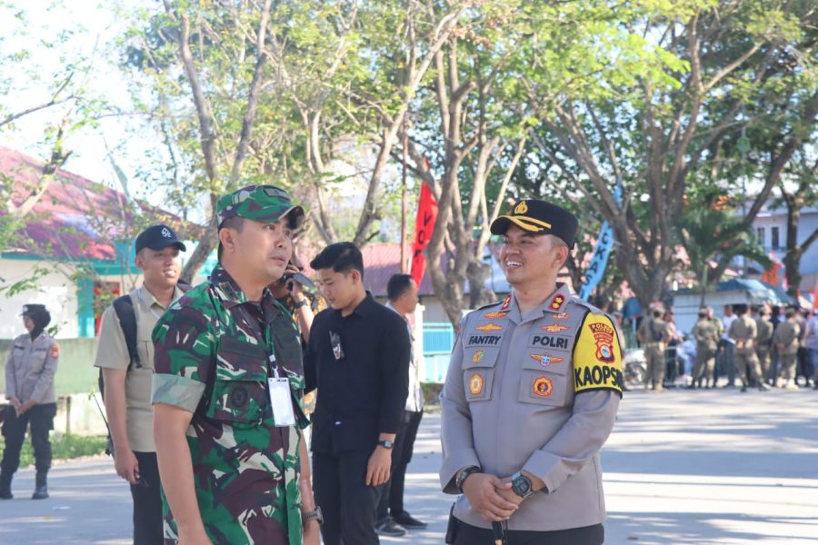 Tanpa Lelah, Kapolres Sidrap dan Dandim 1420 Solid Pimpin Pengamanan Pendaftaran Cabup-Wacabup Hingga Larut Malam