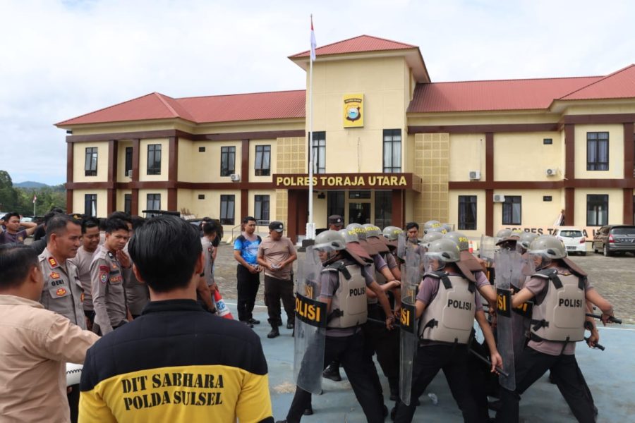 Tingkatkan Kemampuan Jelang Pilkada 2024, Polres Toraja Utara Gelar Latihan Dalmas