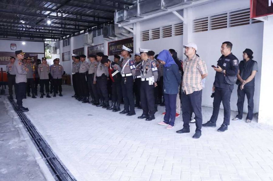 Puluhan Polisi Dikerahkan Untuk Pengamanan Pendaftaran Cabup dan Cawabup Bulukumba