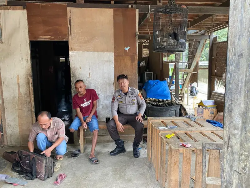 Melalui Bhabinkamtibmas, Polsek Alla Ajak Masyarakat Ciptakan Pilkada Damai