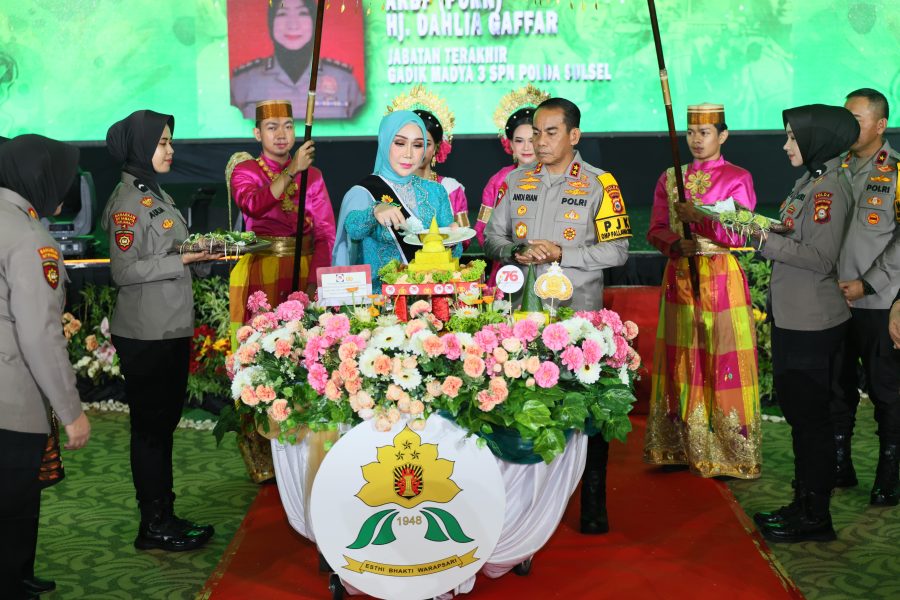 Polda Sulsel Menggelar Syukuran Hari Jadi Ke-76 Polisi Wanita Republik Indonesia
