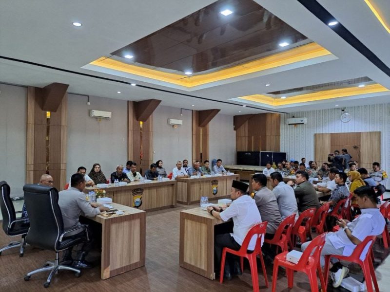 Kapolres Palopo, silaturahmi bersama anggota Dewan Perwakilan Rakyat Daerah (DPRD) Kota Palopo terpilih untuk periode 2024-2029