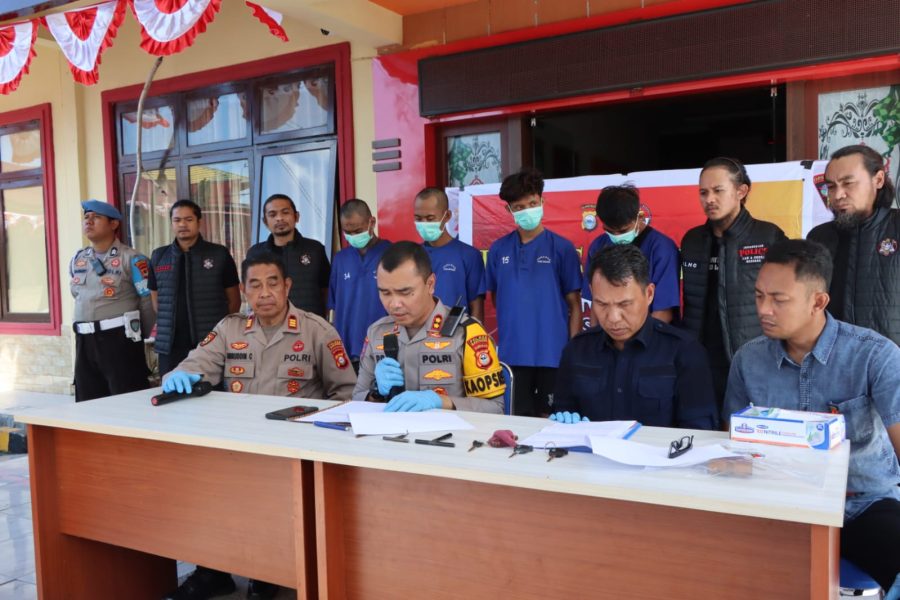 Polres Bantaeng Amankan 4 Orang Tersangka Pencurian dan BB 6 Unit Kendaraan Roda Dua