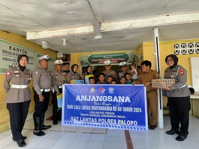 Dalam rangka memperingati Hari Bhayangkara Lalu Lintas ke-69 Satuan Lalu Lintas Polres Palopo anjangsana sebagai bentuk kepedulian kepada anggota Polri yang sedang sakit serta berbagi kasih dengan anak-anak yatim piatu
