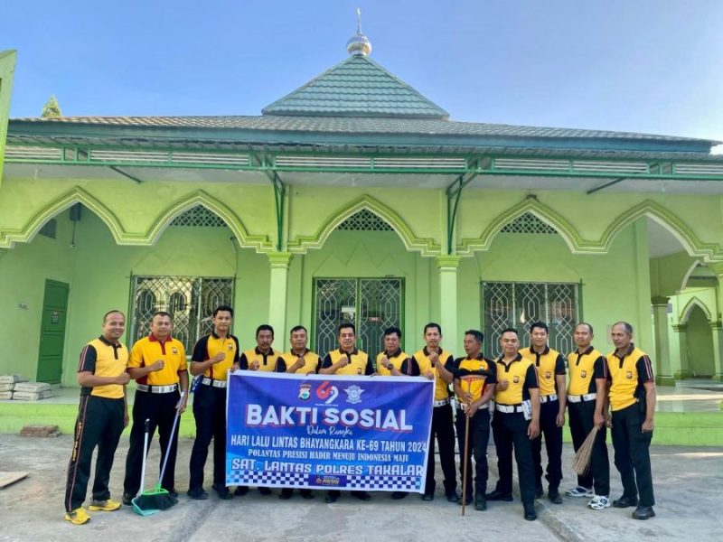 Sambut Hari lalu Lintas Ke 69, Polantas Polres Takalar Gelar Bakti Sosial