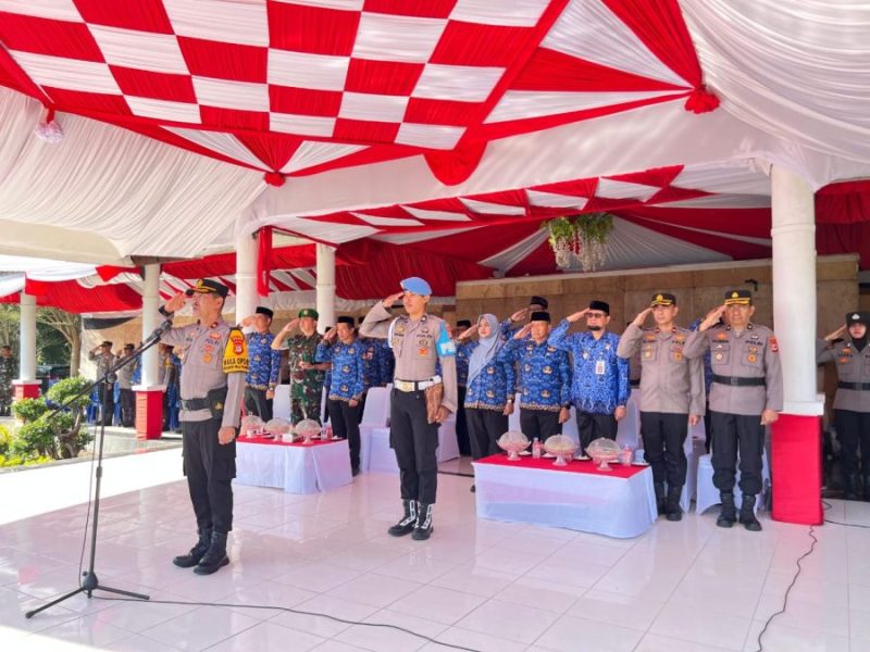 Wakili Kapolres Sidrap, KOMPOL Ahmad Rosma Pimpin Upacara Integrasi Nasional