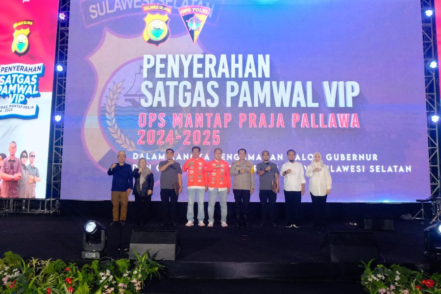 Penyerahan Satgas Pamwal VIP kepada Paslon Gubernur/Wakil Gubernur Sulsel, Ketua KPU, dan Ketua Bawaslu Sulsel