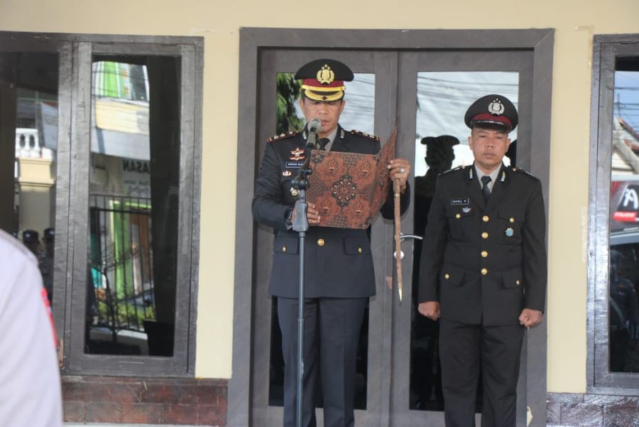 Peringatan Hari Kesakitan Pancasila Kapolres Parepare, Tanamkan Nilai Pancasila Sebagai Pedoman Dalam Menjalankan Tugas. - Tribratanews Polda Sulawesi Selatan