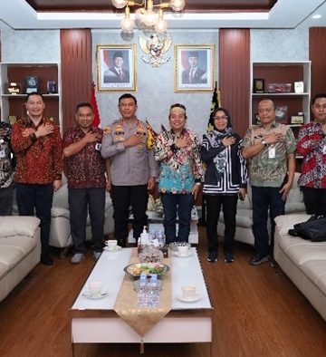 Kapolda Sulsel Terima Audiensi Ketua KPU Provinsi Sulsel, Tegaskan Komitmen Pengamanan Pilkada Aman dan Tertib
