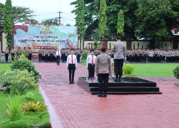 Kapolda Sulsel Pimpin Apel Pagi dan Beri Arahan kepada Personel Polda Sulsel