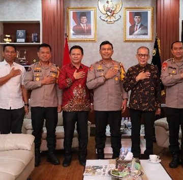 Kapolda Sulsel Menerima Audiensi Ketua PGIW Sulselra