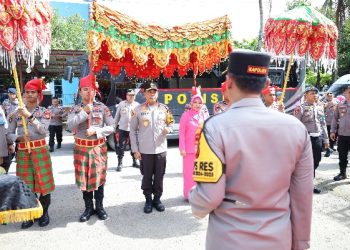 Kapolda Sulsel Kunjungi Polres Takalar, Resmikan Gedung Pelayanan SIM dan SKCK dan Berikan Arahan Kepada Personel